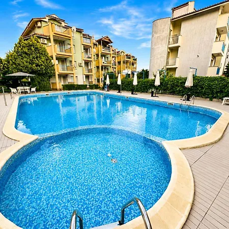 Informat 1 - Pool And Seaview - Location Sveti Vlas